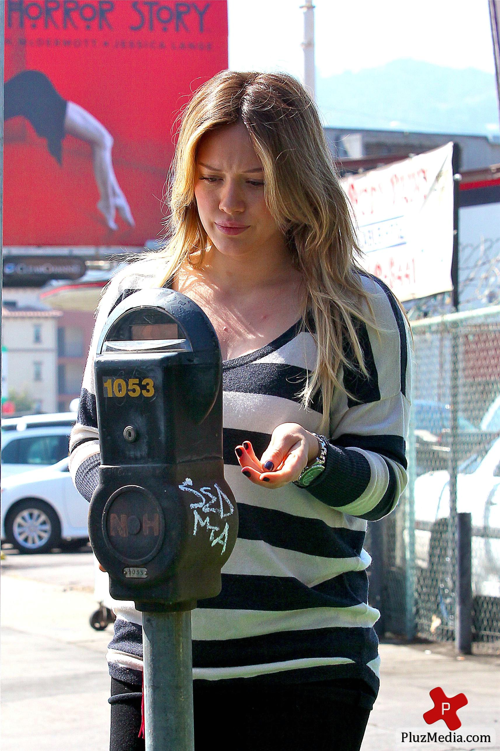 pregnant actress on her way to a maternity pilates class | Picture 83338